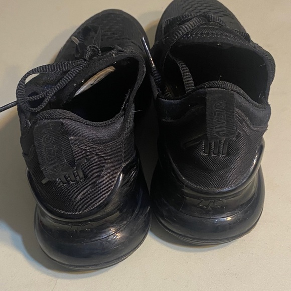 Nike Women's Black Low-Top Running Sneakers - Picture 4 of 6